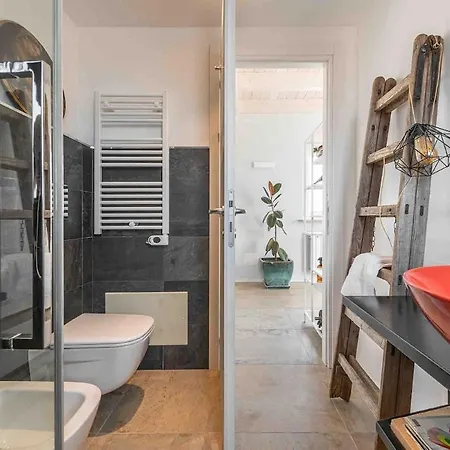 Exclusive Centre Penthouse 卡利亚里