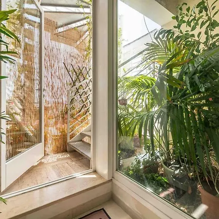 Exclusive Centre Penthouse *