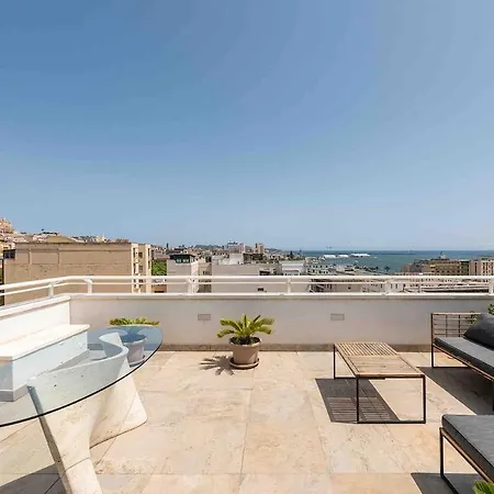 Exclusive Centre Penthouse