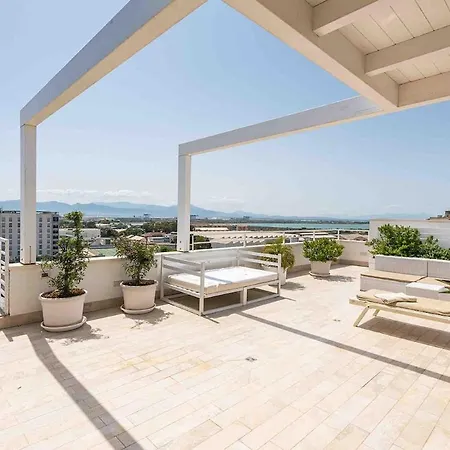Exclusive Centre Penthouse *